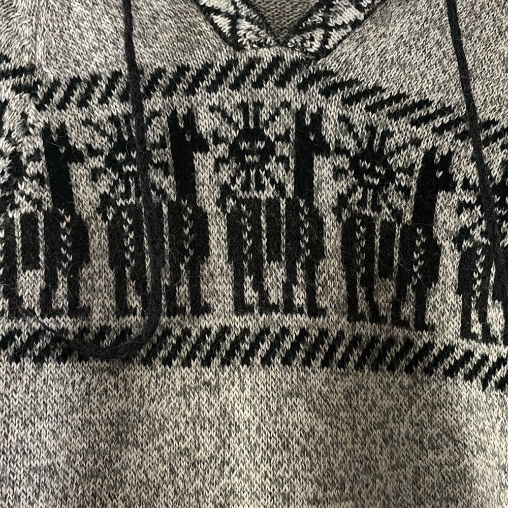 Unisex Mens L/womens XL alpaca hooded kangaroo pocket sweater in great condition - Picture 2 of 6
